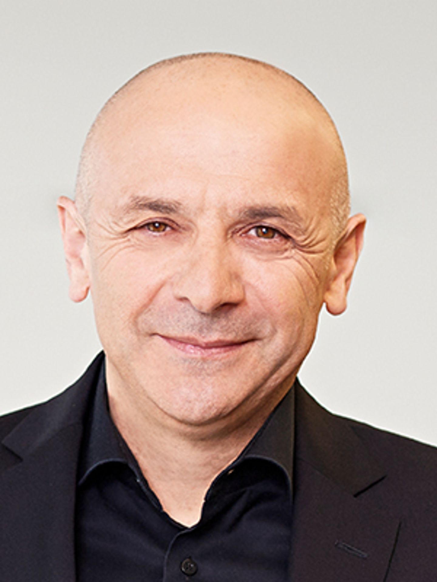 Murat Aksel, Chief Purchasing Officer of the TRATON GROUP Murat Aksel, Chief Purchasing Officer of the TRATON GROUP