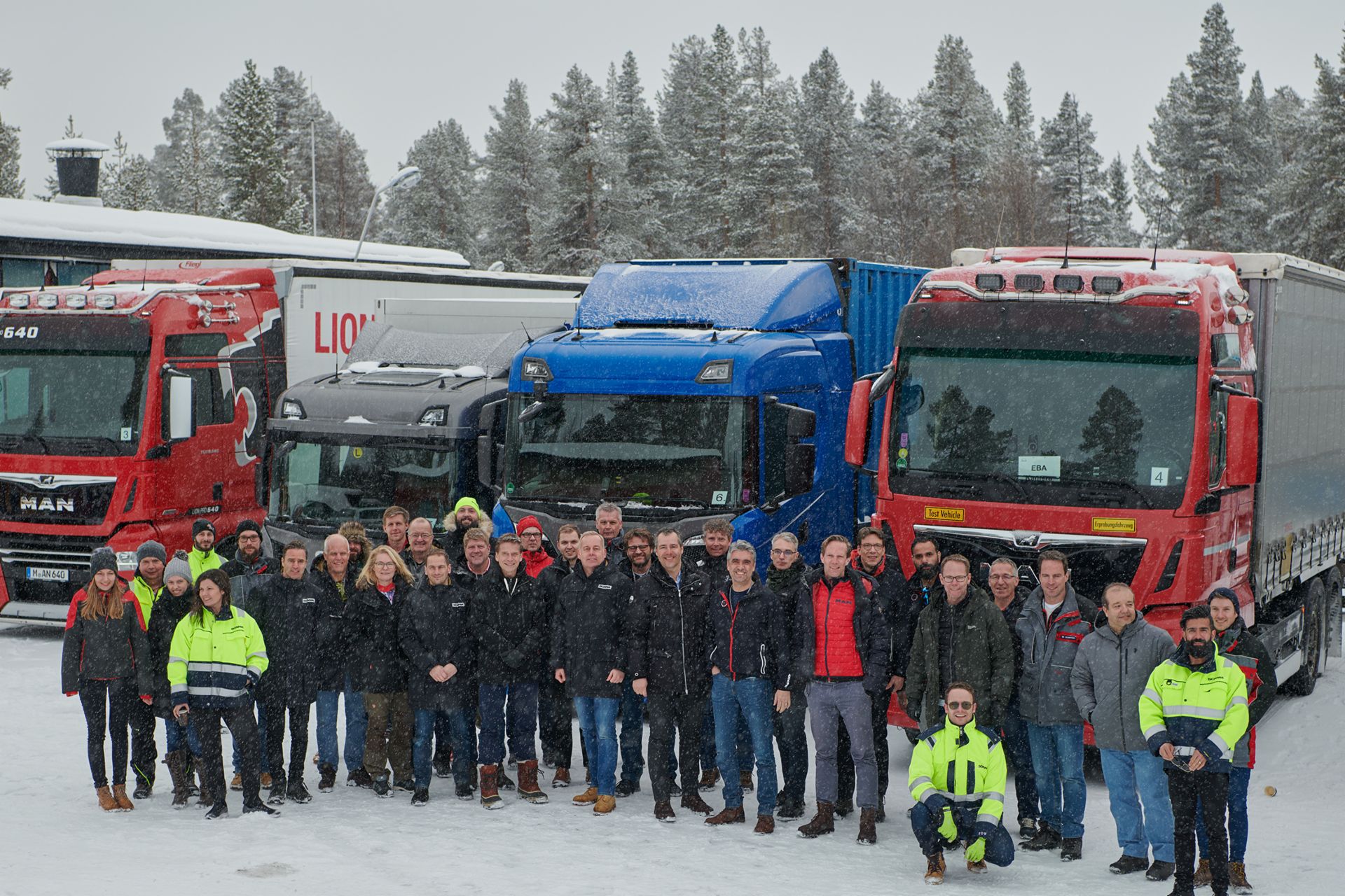 Our TRATON engineers are testing our vehicles under the hardest conditions.
                 