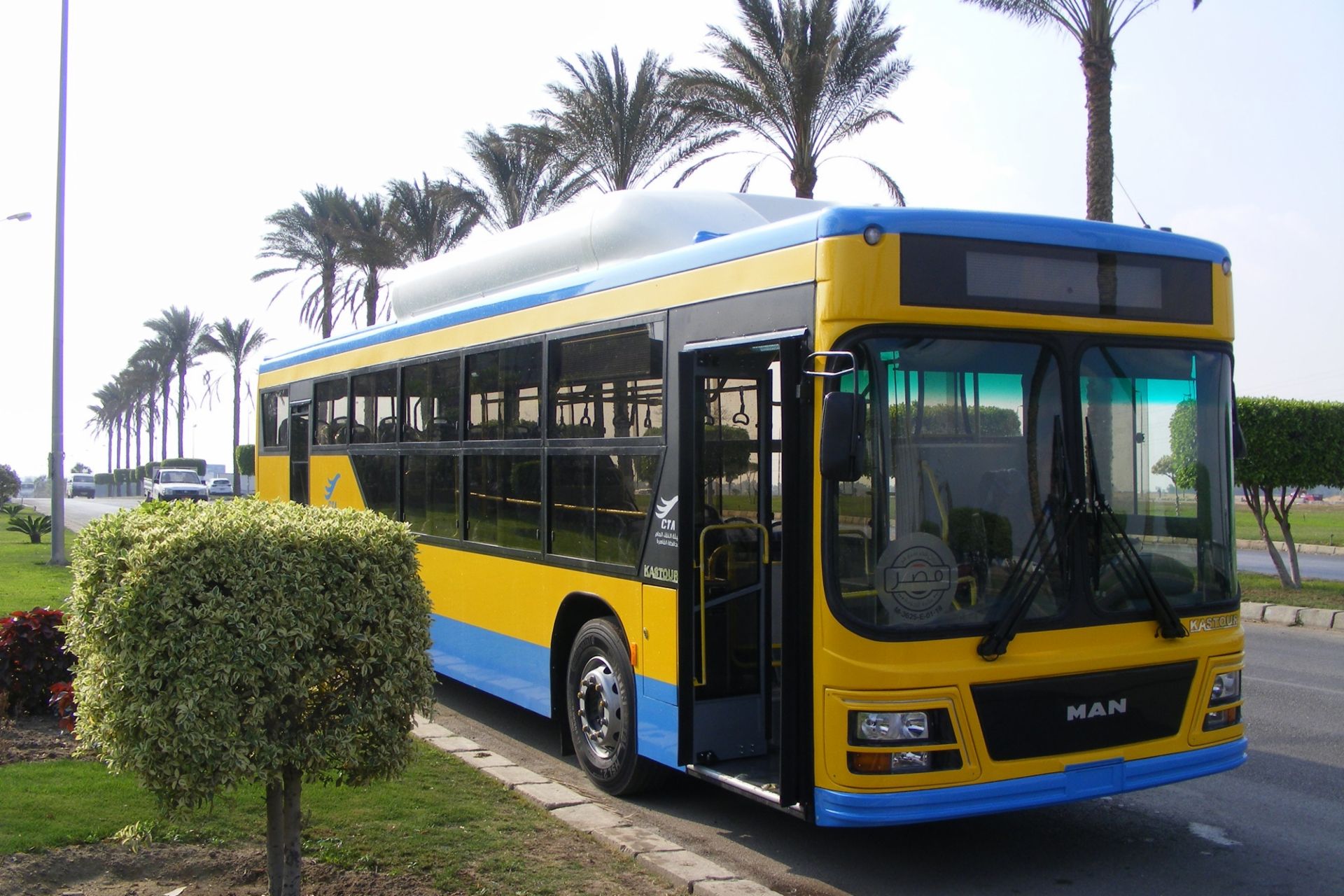 Bei den neuen CNG-Stadtbussen für die Cairo Transport Authority arbeitet MAN Truck & Bus mit dem lokalen Importeur Kastour Egypt for Industry & Trading zusammen.